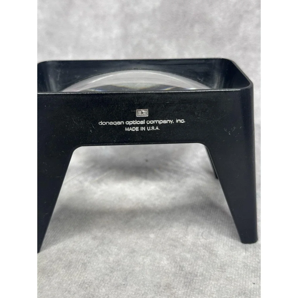 Vintage Donegan Magnifier On Stand Black Magnifying Glass Lens‎
